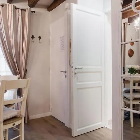 Le Merlot Du Marais Appartamento Parigi