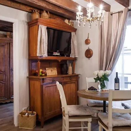 Le Merlot Du Marais Appartamento