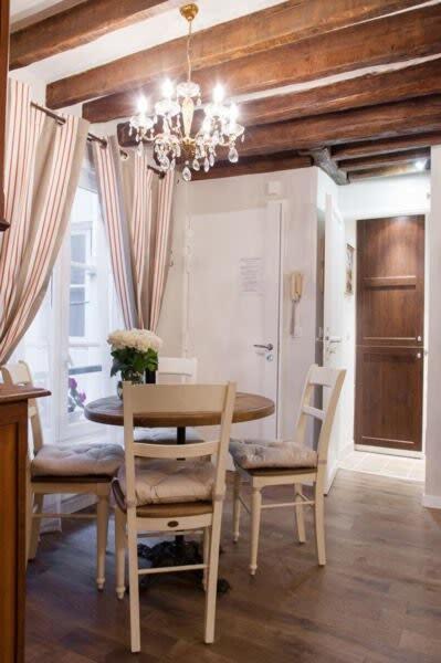 Le Merlot Du Marais Appartamento Parigi